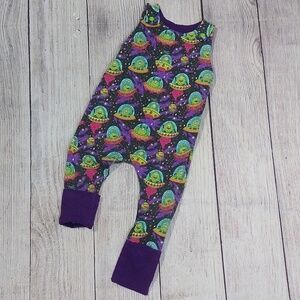 Custom Made ADJUSTABLE Grow-With-Me Infant/Toddler Romper 6m-4+y Flying Aliens